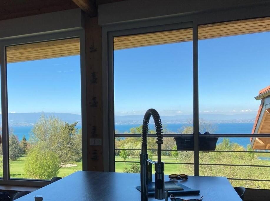Appartement Vue Sur Le Golf Et Le Leman *